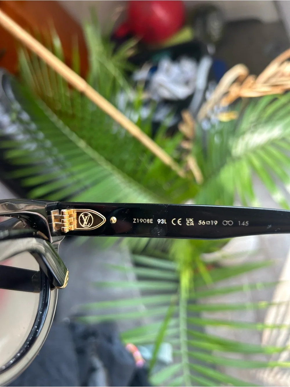 Louis Vuitton bold black